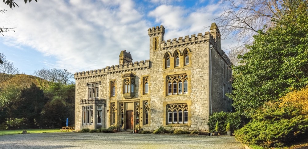 Ffarm Hall